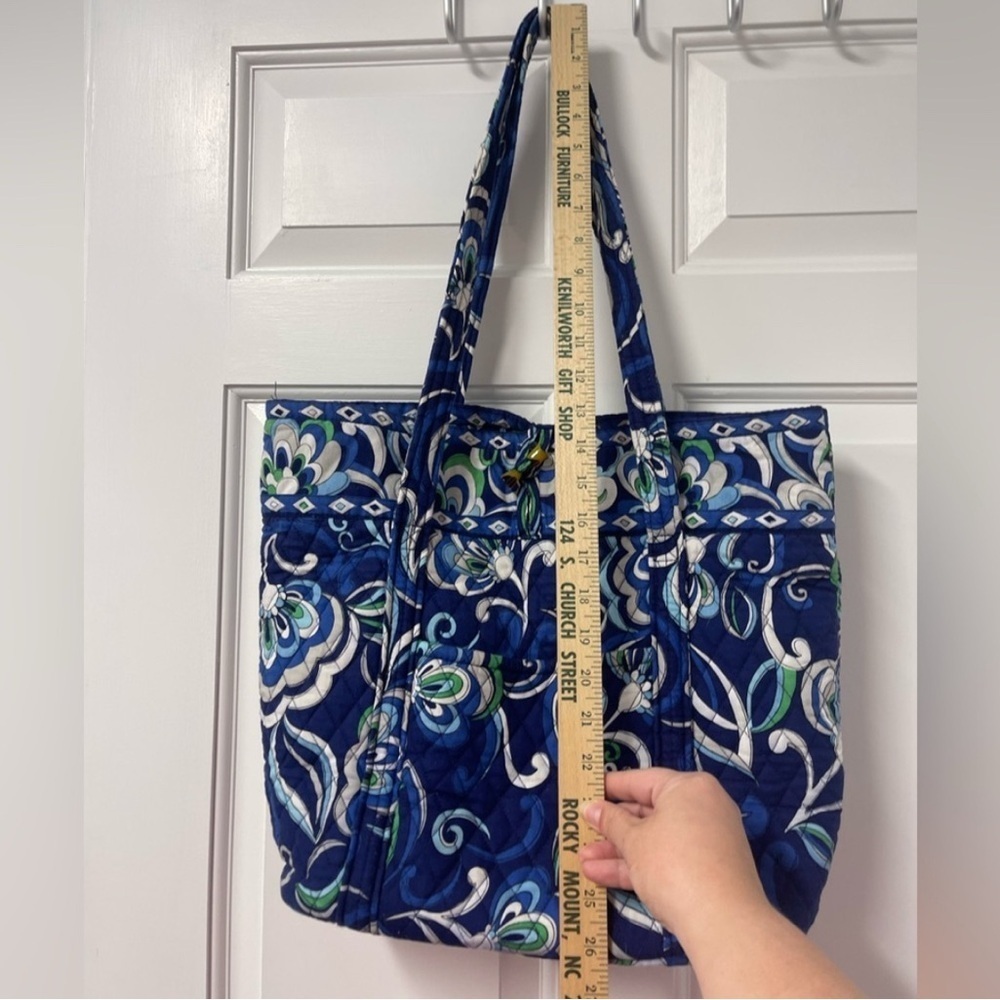 Vera Bradley Mediterranean Blue Tote Bag Purse Medium Toggle Int Pockets Retired - Picture 3 of 8